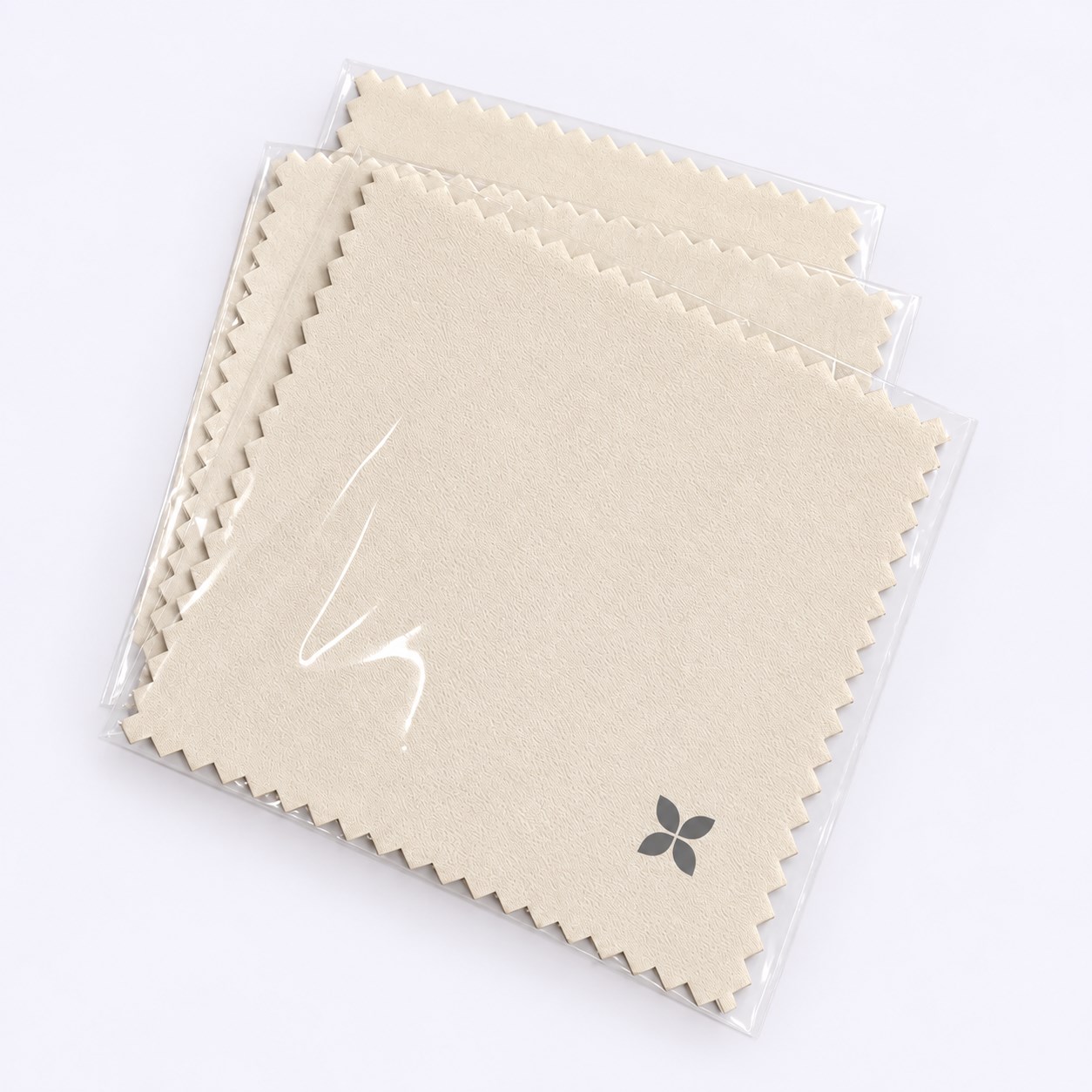 Anonymous United States order of ivory 8 x 8 cm silver polishing cloths in clear individual packaging with a privacy-safe sample logo
